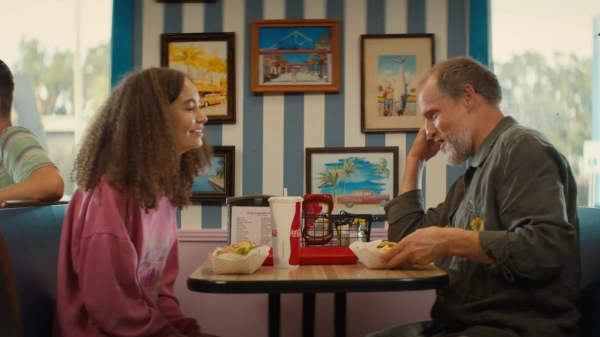 WOODY HARRELSON, LAURA LINNEY AND NICO PARKER ARE INCREDIBLE...