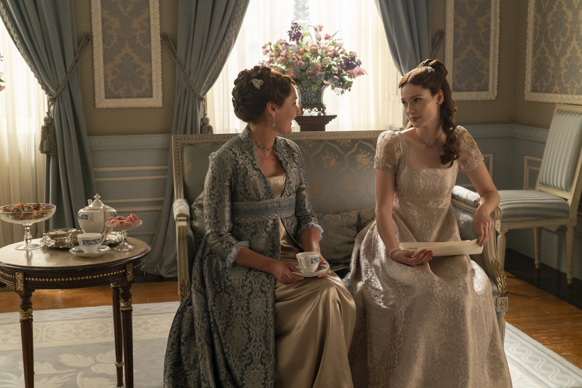 WATCH THE ONE-MINUTE CLIP FROM BRIDGERTON SEASON 3 BELOW!