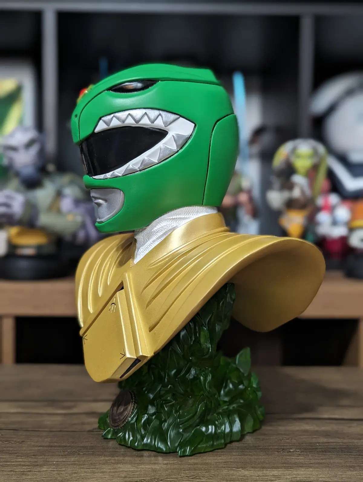 Pros Of The Green Ranger Legends in 3-Dimensions Bust
