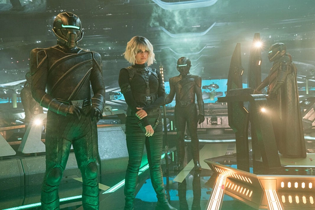 Eve Harlow as Moll in Star Trek: Discovery, episode 8, season 5