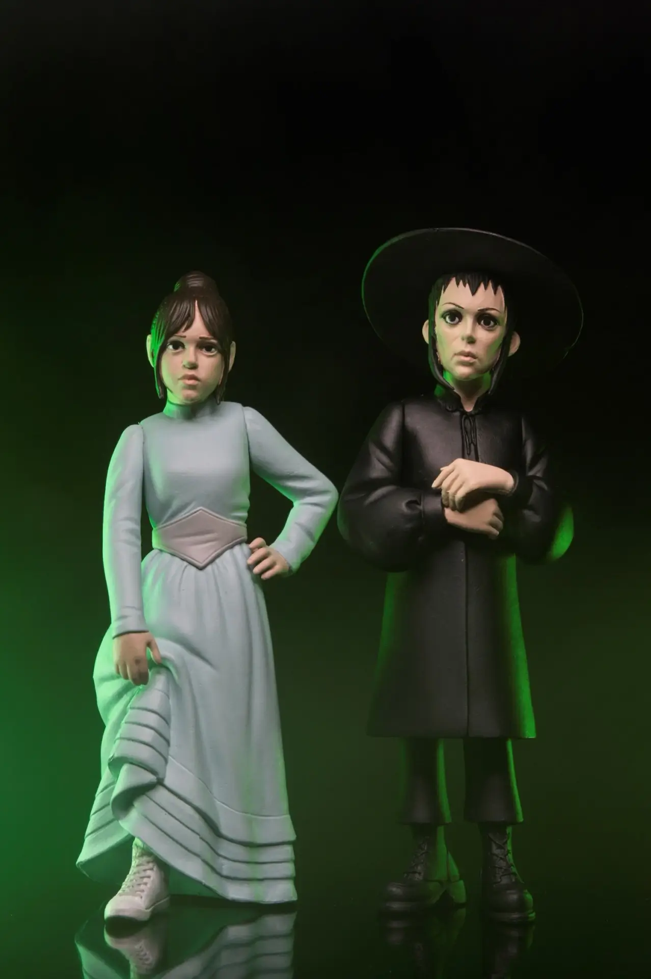 NECA Deetz