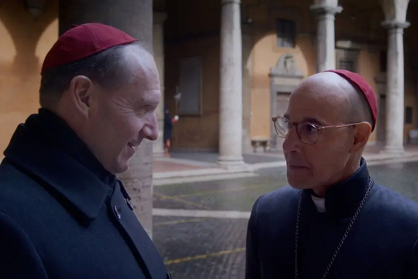 Conclave Ralph Fiennes Stanley Tucci