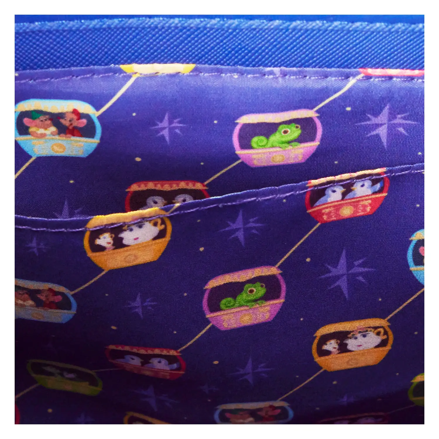 WDBK3957 LFDISNEYPRINCESSCAROUSELMINIBACKPACK 0950 HiRes