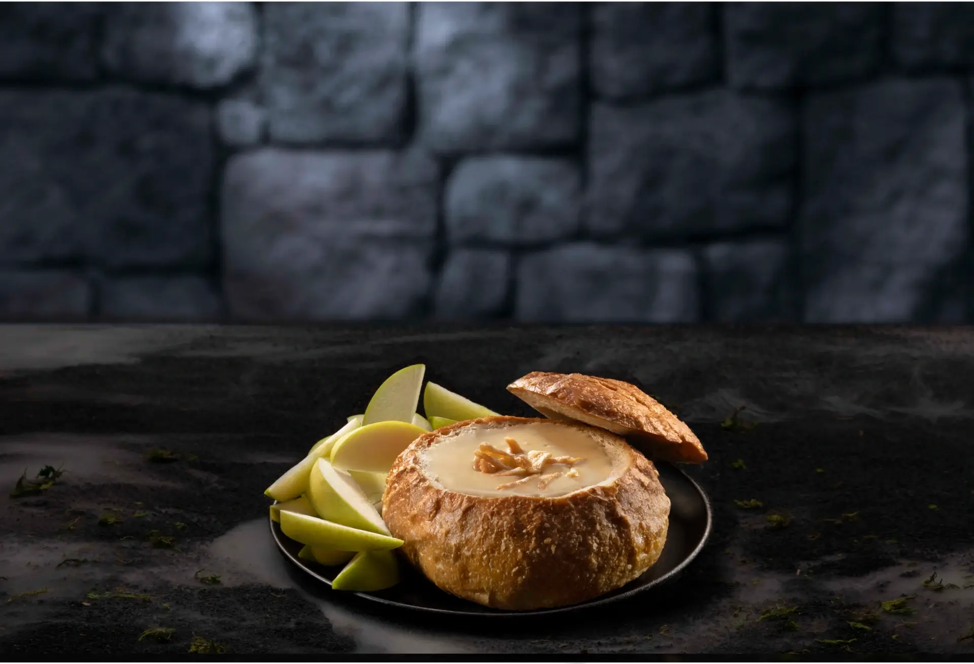 HHN 2025 Camp Creamy Gouda Fondue