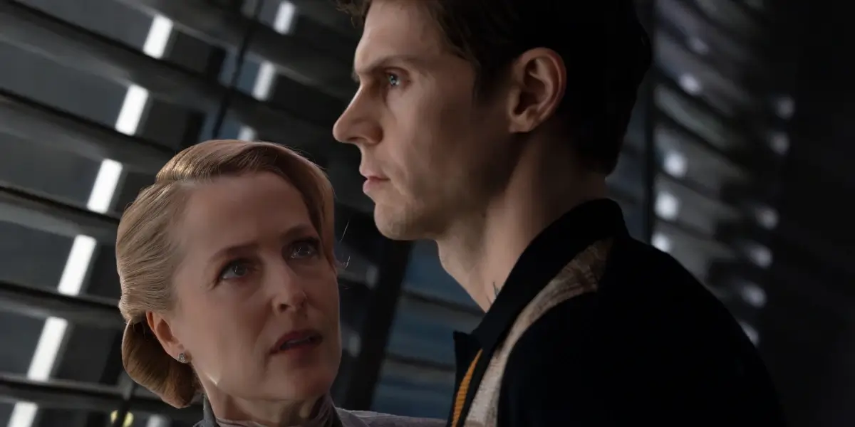 Tron Ares A Worried Gillian Anderson Tries To Talk To A Distant Evan Peters