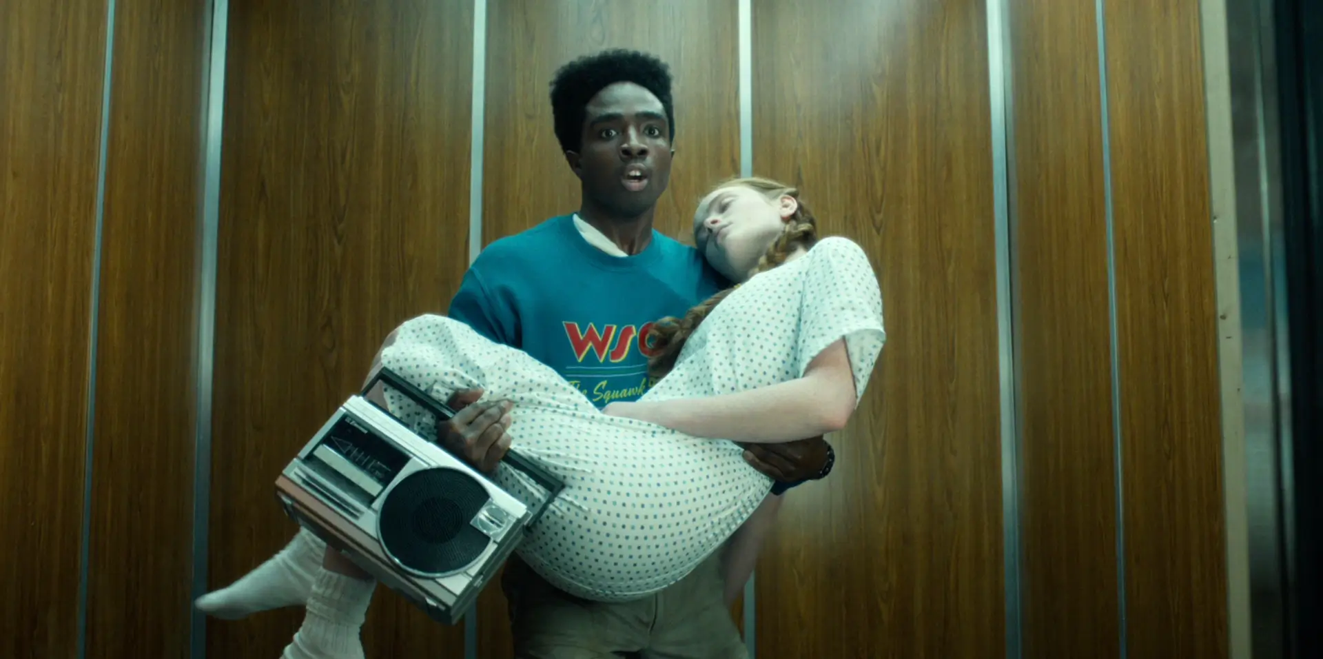 StrangerThings S5 0200 R