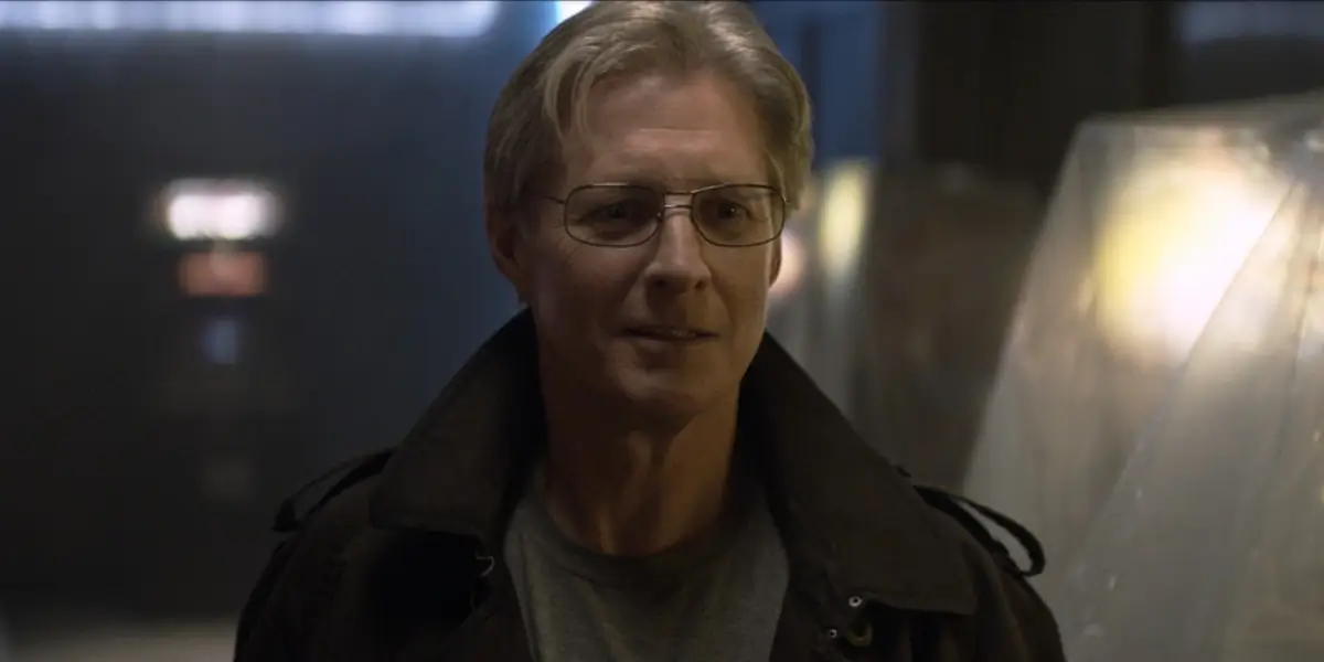 Tron Legacy Bruce Boxleitner Stands Smiling In Flynns Arcade