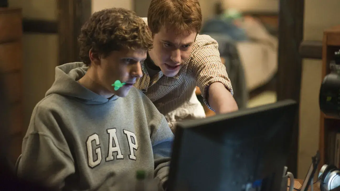 Social Network 2010 Df R003 H 2017