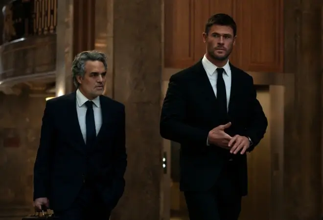 New Official 'Crime 101' Featurette Has Been Released