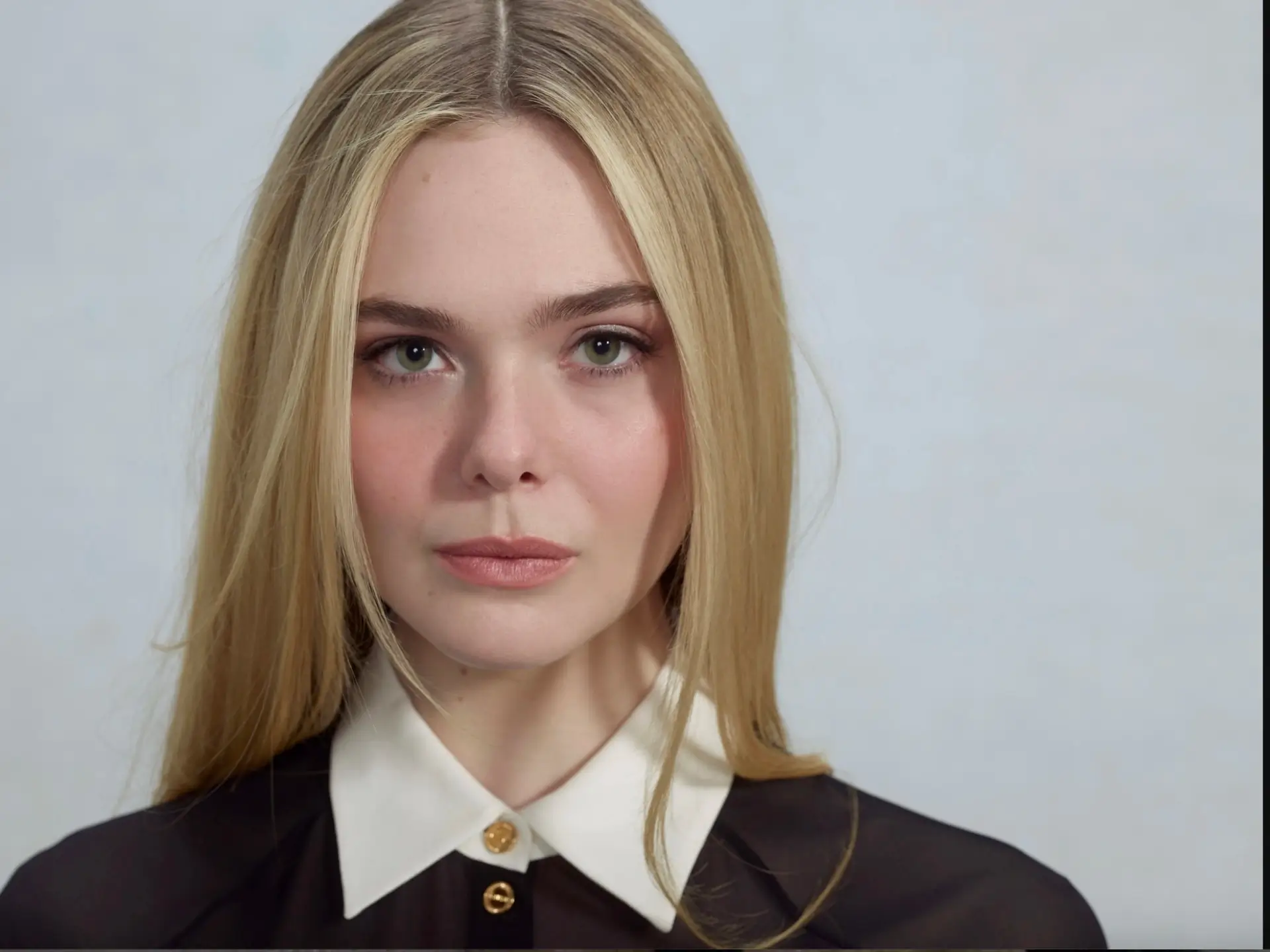 Elle Fanning Headshot