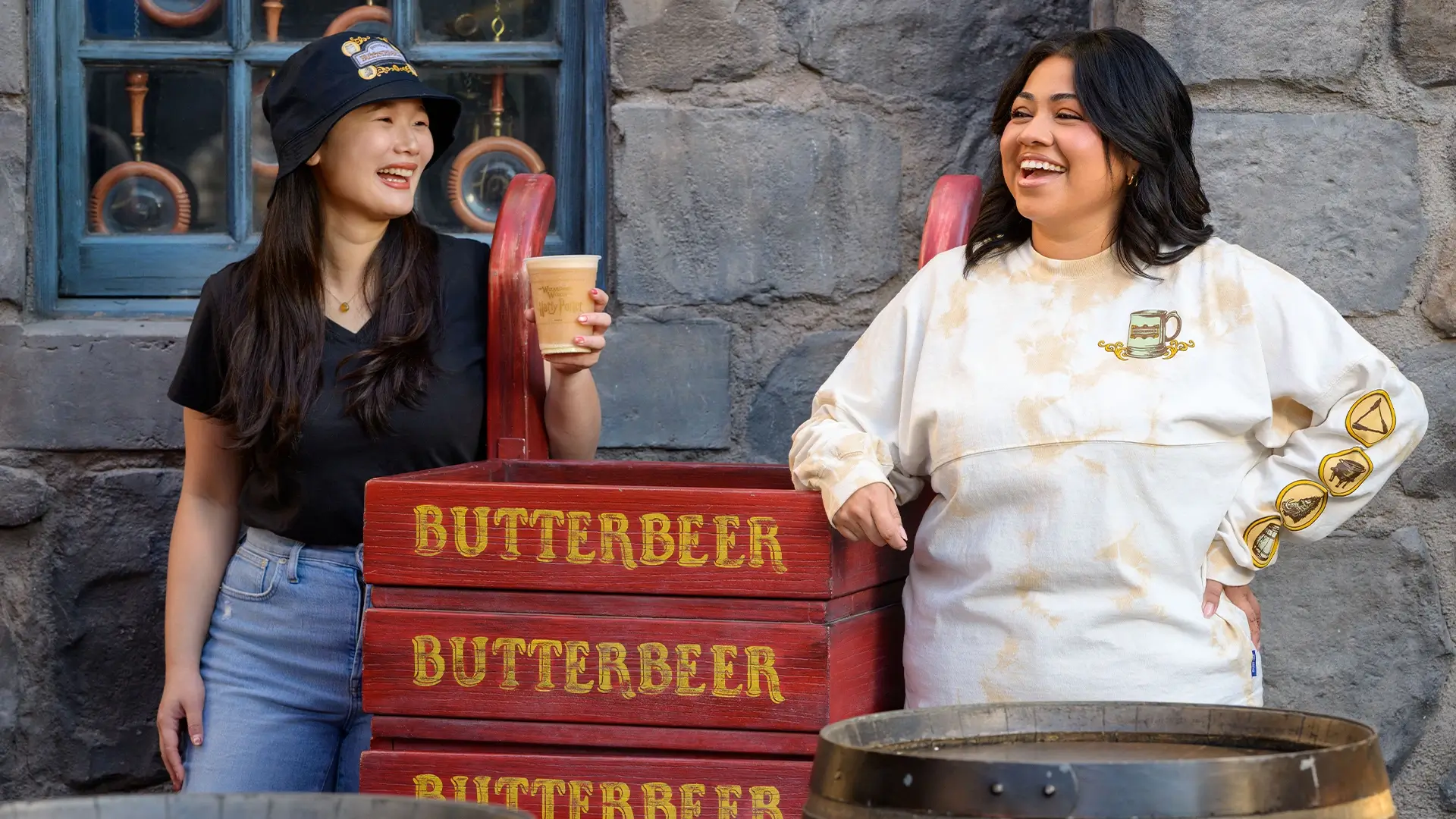 08 Butterbeer Season Merchandise
