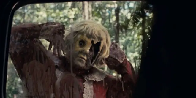 You're Never Going To Eat A Potpie The Same - New 'Dolly' Clip Grosses Out