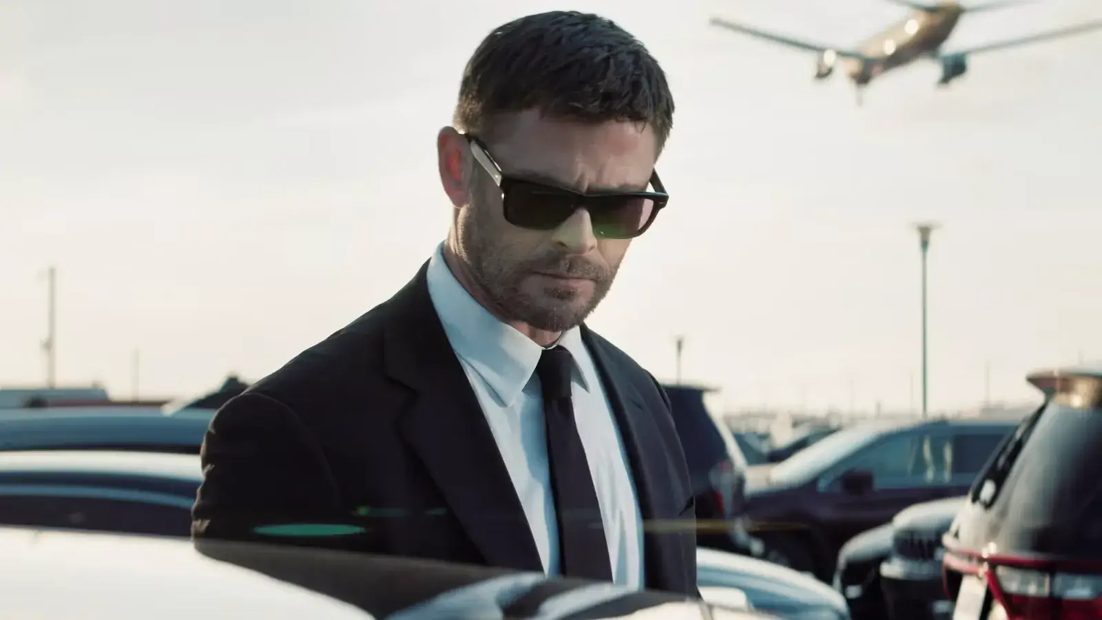 Crime 101 Chris Hemsworth Halle Berry Interview