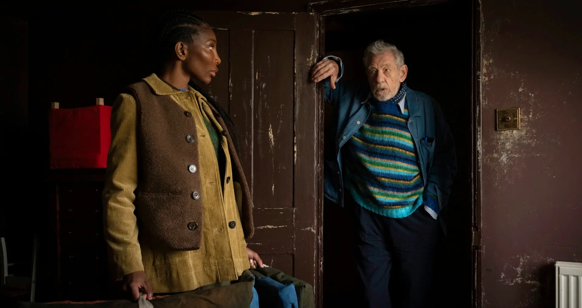 “The Christophers” Electric Ian McKellen Can't Save Soderbergh on Autopilot