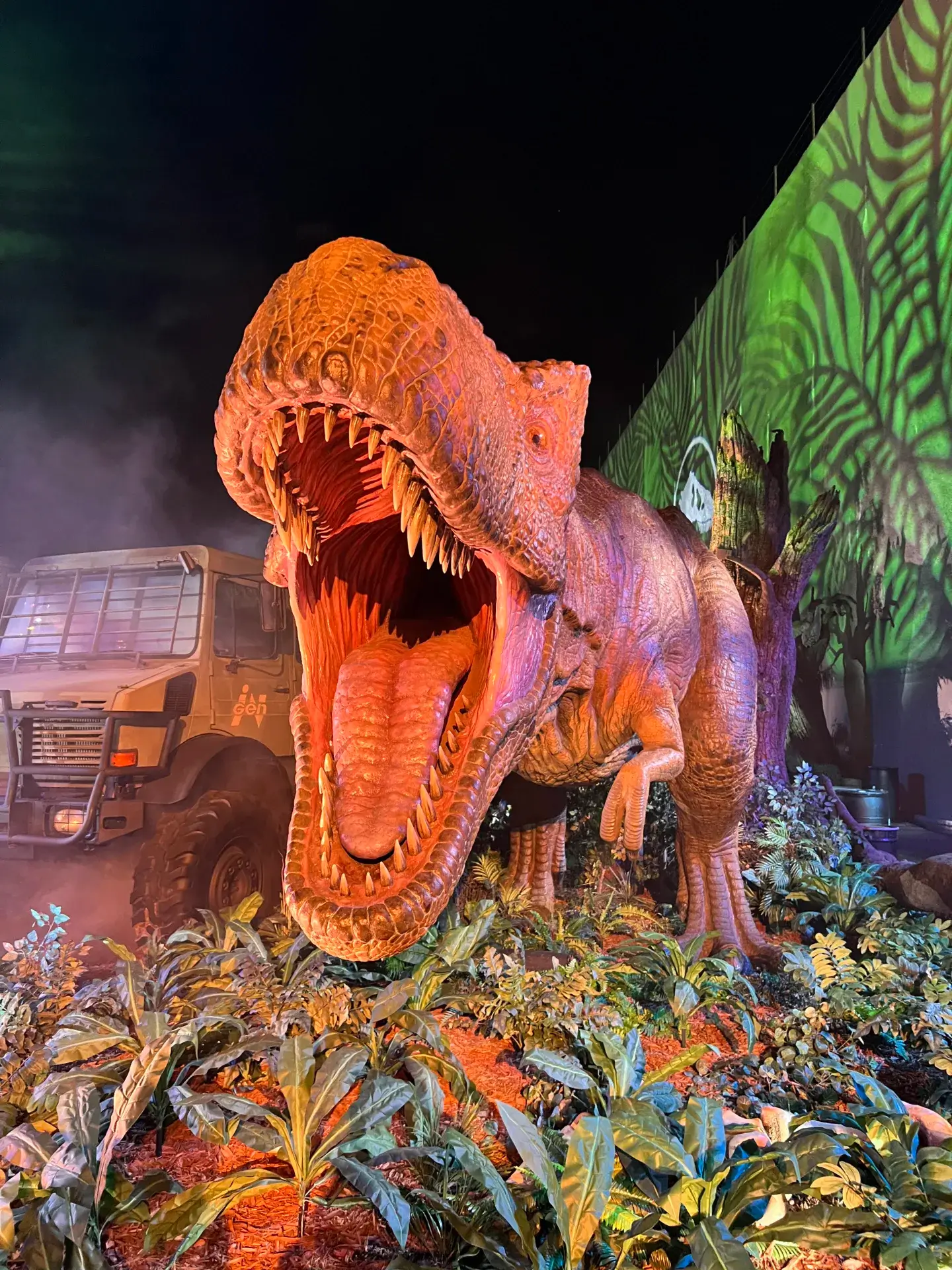 A T-rex at Fan Fest Nights.