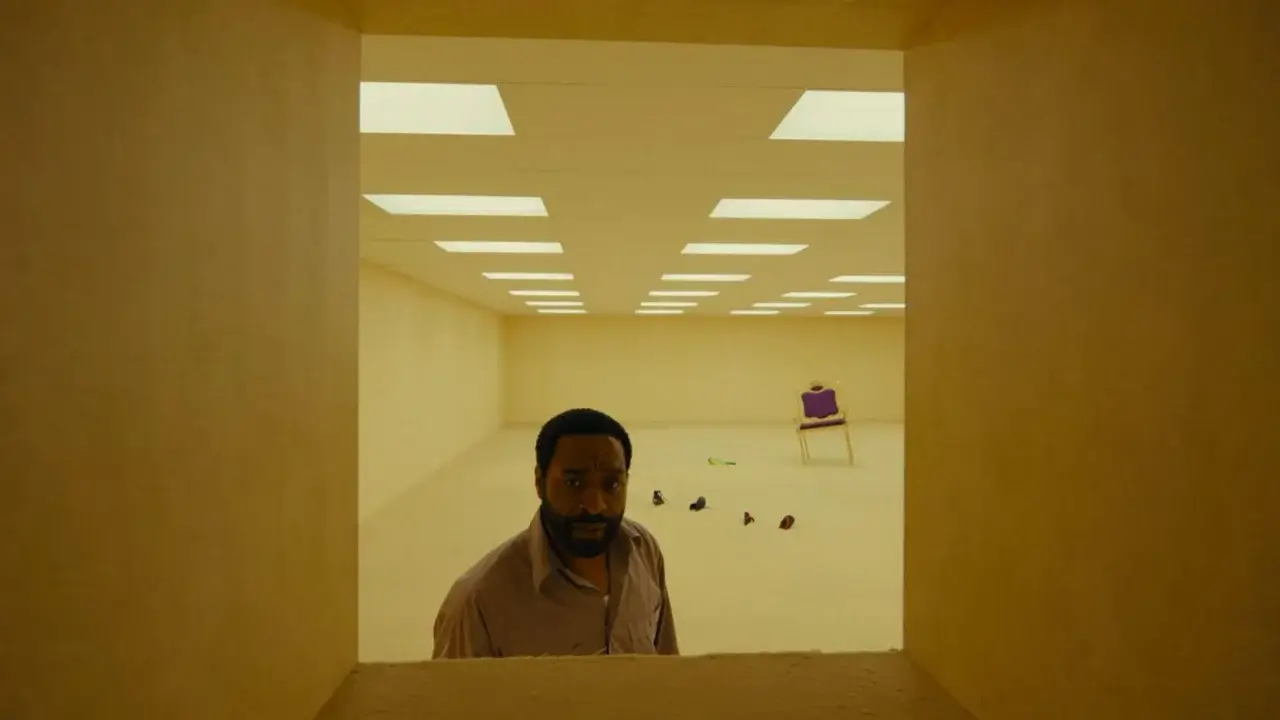 Clark Looking at a small hallway in Backrooms.
