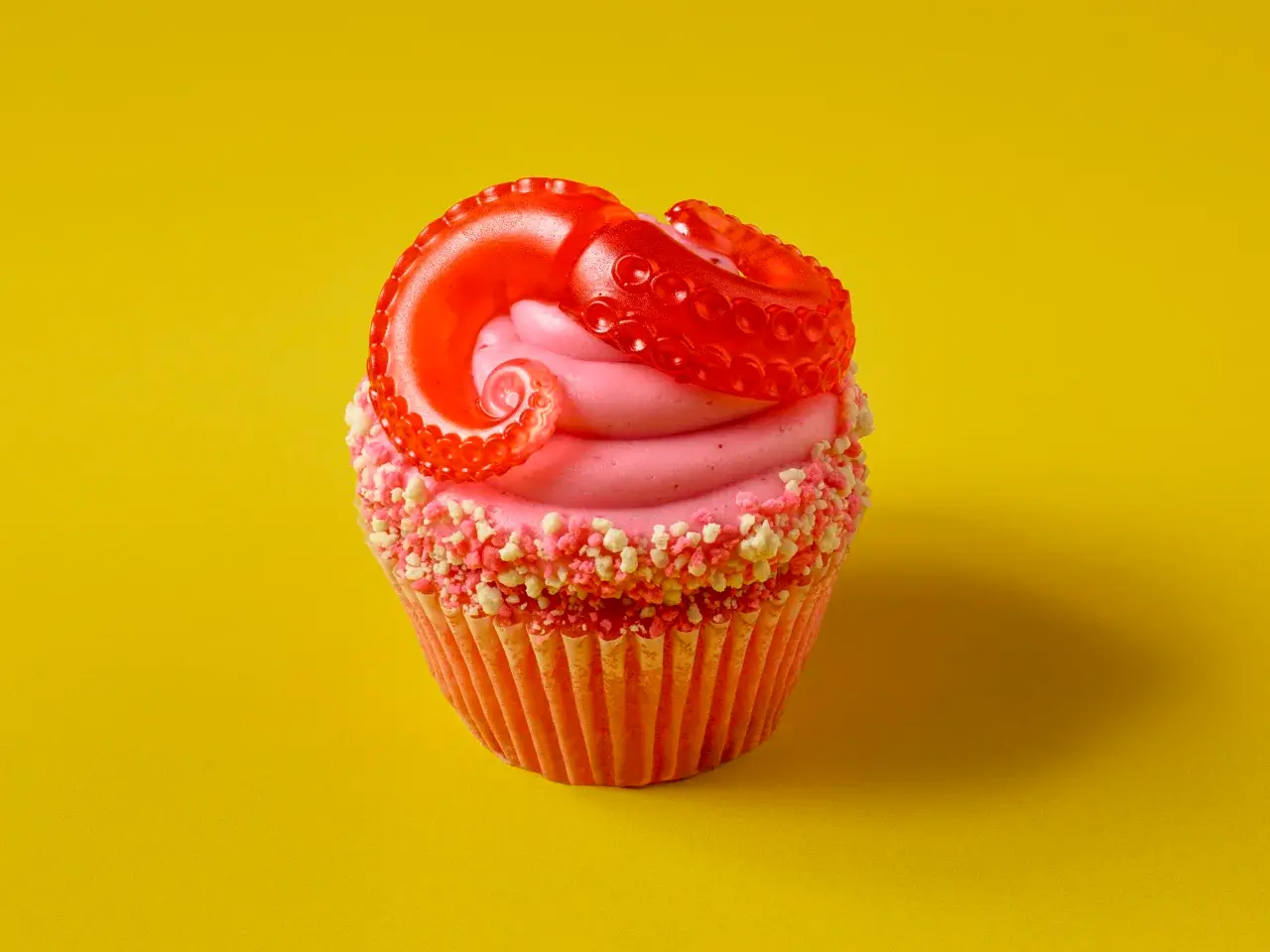 Howard's Berry Lemonade Cupcake