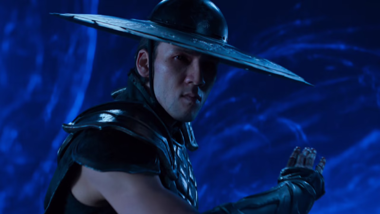 Kung Lao in Mortal Kombat 2.