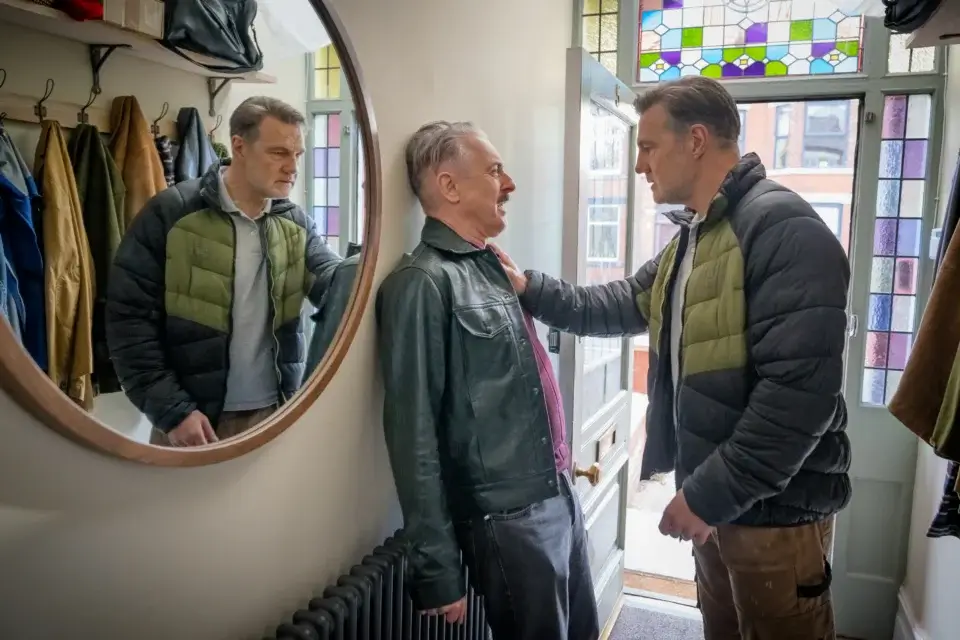 Leo (Alan Cumming) is confronted by Clive (David Morrisey) in Tip Toe
