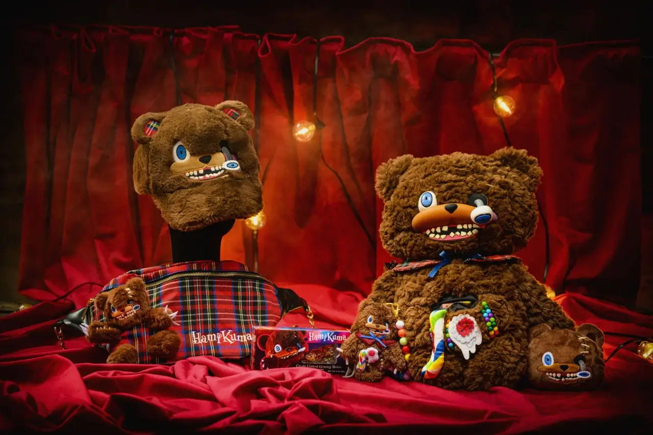 Hami-Kuma merch at Horror Nights.
