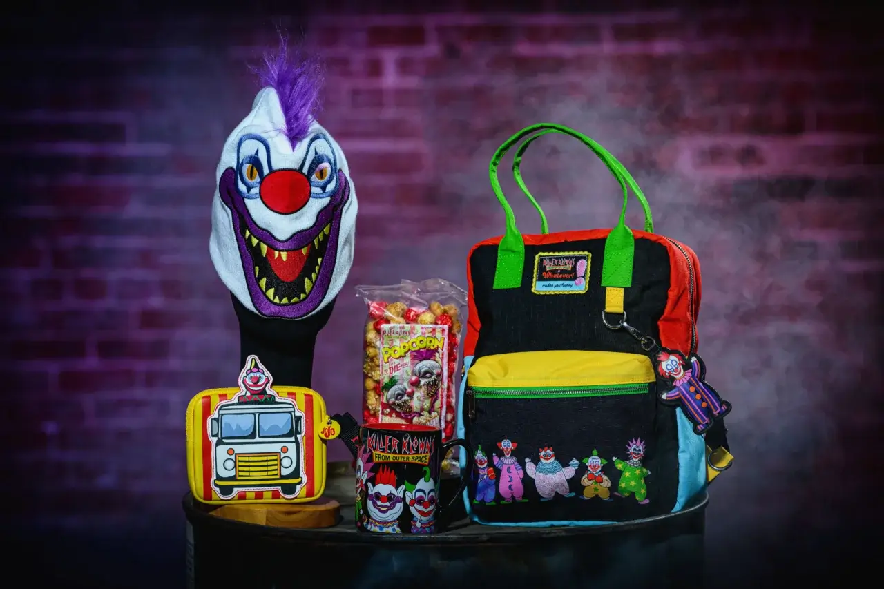 Killer Klowns merch at Horror Nights 2026.