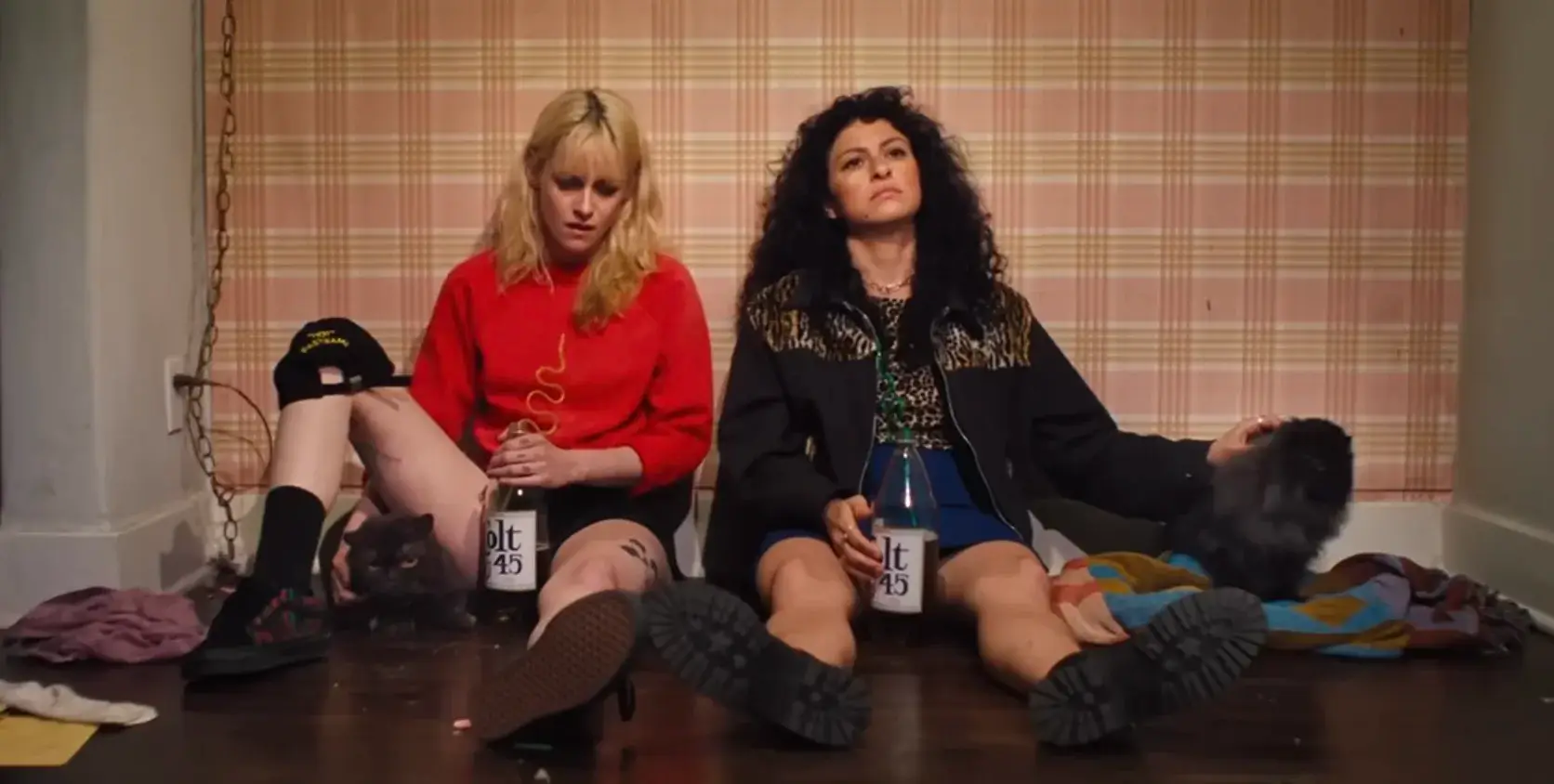 Kristen Stewart and Alia Shawkat sitting on the floor in The Wrong Girls