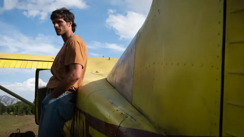 ‘The Dog Stars’: First Reactions Applaud Visual Flair But Suggest A Flawed Script