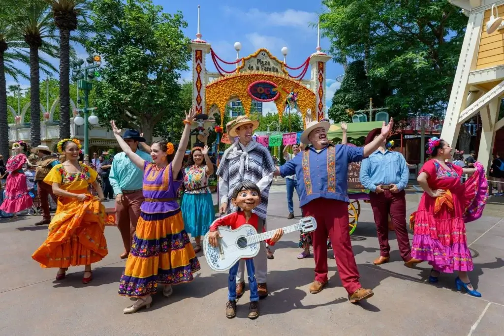 Plaza de la Familia Celebrate the Musical World of Coco.