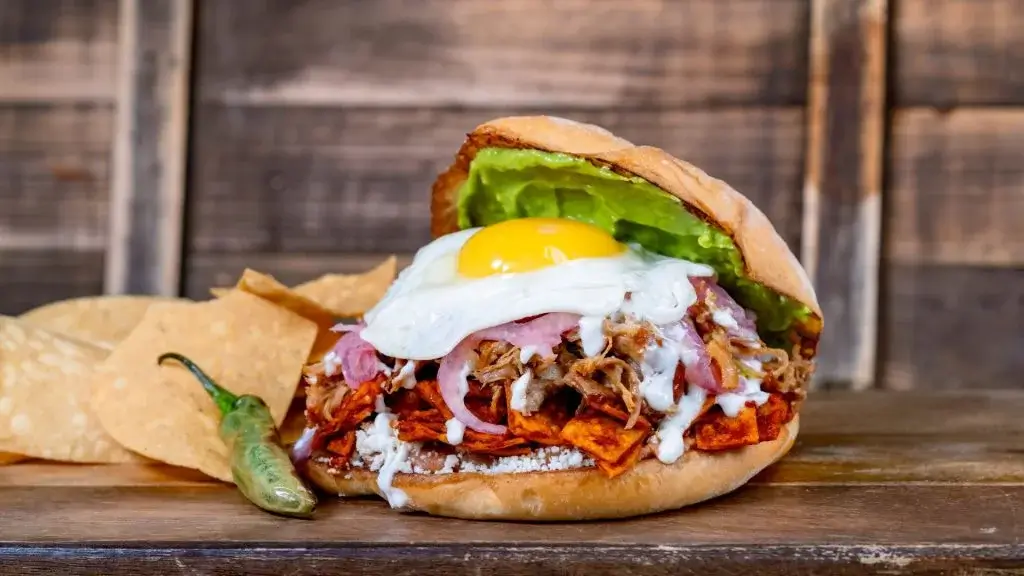 Chilaquiles Torta