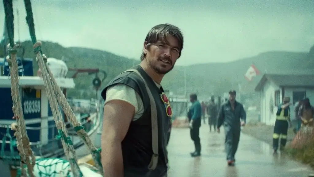 Below, Josh Hartnett