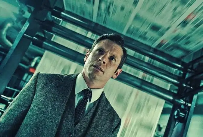 Jack O'Connell as Larry Lamb in Ink